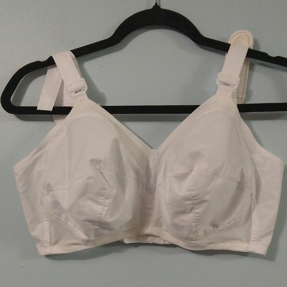 Exquisite Women's White Full Coverage Bra Size 34DD